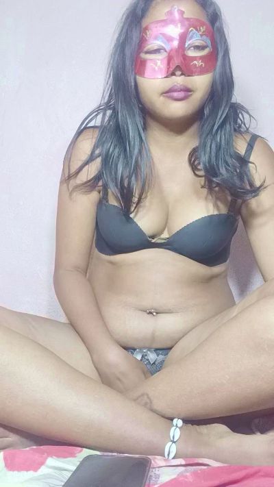 Niryah live cam on Cam4