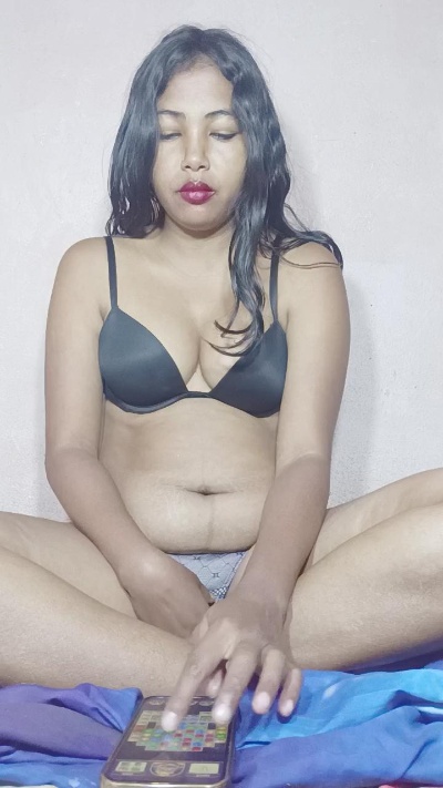 Niryah live cam on Cam4