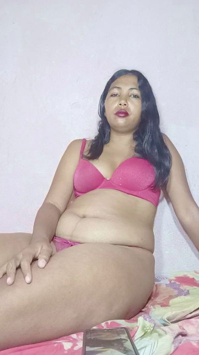 Niryah live cam on Cam4
