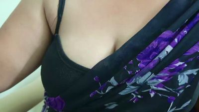 NishaLRaja live cam on Cam4