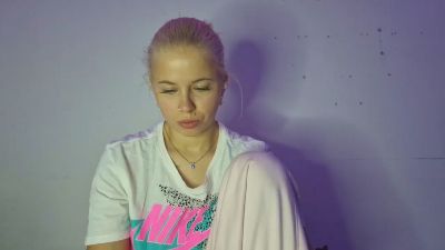 NitaZeyadeh live cam on Cam4