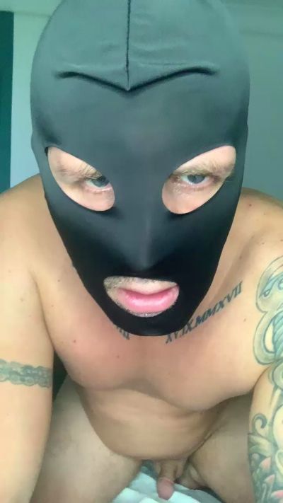 Niterider69 live cam on Cam4