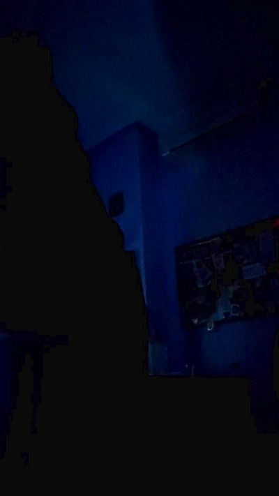 Nivea_82 live cam on Cam4