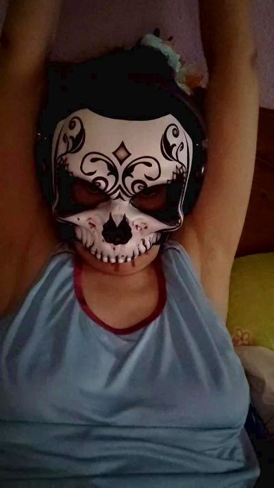 Nivea_82 live cam on Cam4
