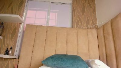 NoahBrunette1 live cam on Cam4