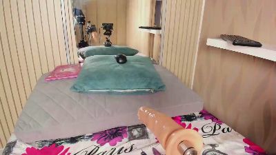 NoahBrunette1 live cam on Cam4