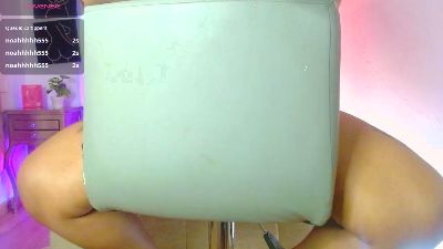 Noahgrace live cam on Cam4