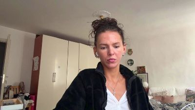 NoellaNadine live cam on Cam4