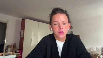 NoellaNadine live cam on Cam4
