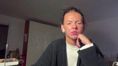 NoellaNadine live cam on Cam4