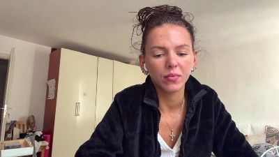 NoellaNadine live cam on Cam4