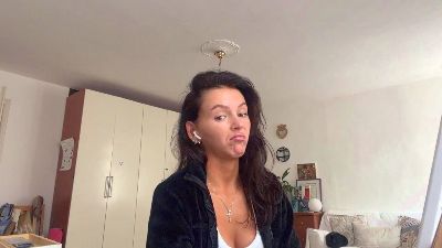 NoellaNadine live cam on Cam4