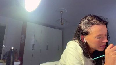 NoellaNadine live cam on Cam4