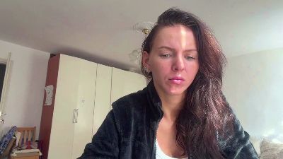 NoellaNadine live cam on Cam4