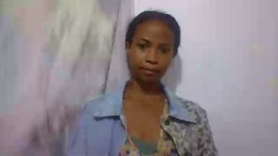 Noelysambatra live cam on Cam4