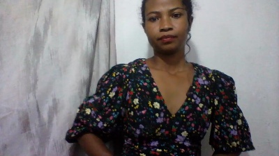 Noelysambatra live cam on Cam4
