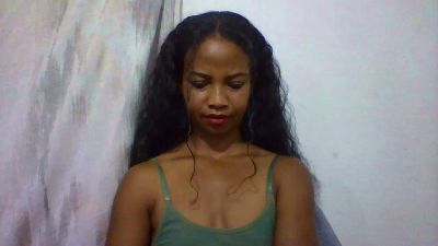 Noelysambatra live cam on Cam4