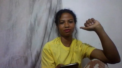 Noelysambatra live cam on Cam4