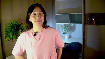 NohemiChudej webcam