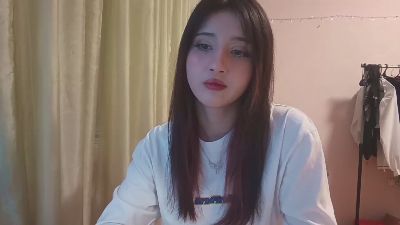 NohemiMcfatter live cam on Cam4