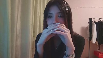 NohemiMcfatter live cam on Cam4