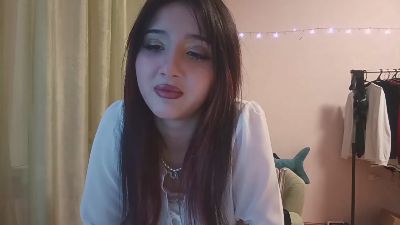 NohemiMcfatter live cam on Cam4