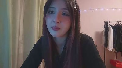 NohemiMcfatter live cam on Cam4