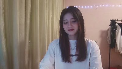 NohemiMcfatter live cam on Cam4