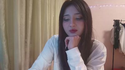 NohemiMcfatter live cam on Cam4