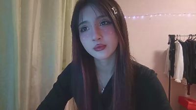 NohemiMcfatter live cam on Cam4