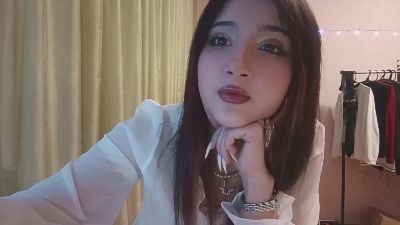 NohemiMcfatter live cam on Cam4