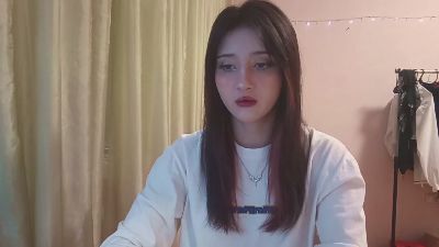 NohemiMcfatter live cam on Cam4