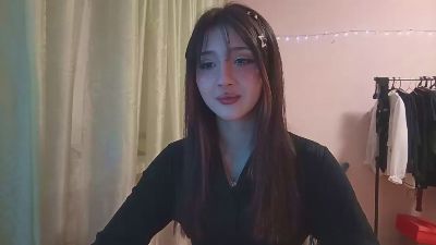 NohemiMcfatter live cam on Cam4