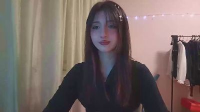 NohemiMcfatter live cam on Cam4