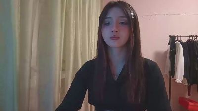 NohemiMcfatter live cam on Cam4