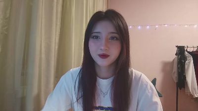 NohemiMcfatter live cam on Cam4