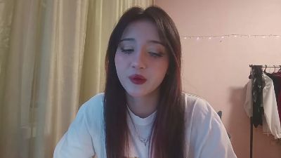 NohemiMcfatter live cam on Cam4