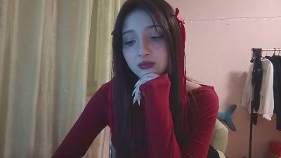 NohemiMcfatter live cam on Cam4