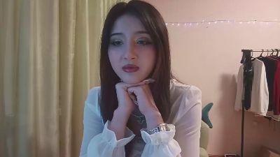 NohemiMcfatter live cam on Cam4