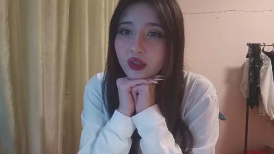 NohemiMcfatter live cam on Cam4