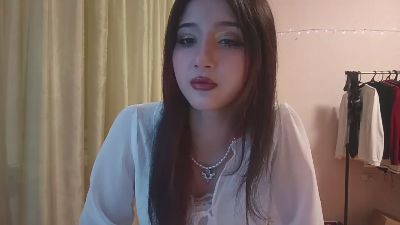 NohemiMcfatter live cam on Cam4