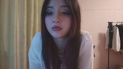 NohemiMcfatter live cam on Cam4