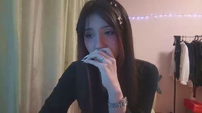 NohemiMcfatter live cam on Cam4