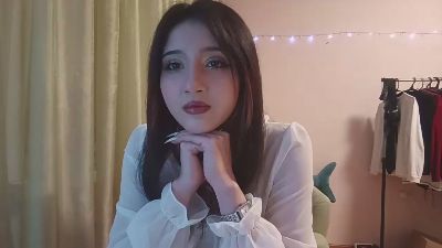 NohemiMcfatter live cam on Cam4