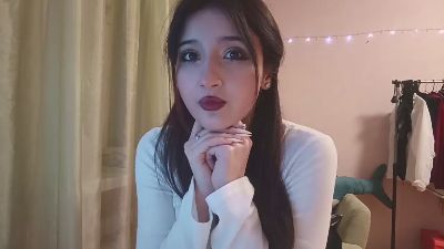 NohemiMcfatter live cam on Cam4