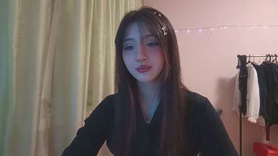 NohemiMcfatter live cam on Cam4