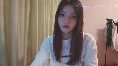 NohemiMcfatter live cam on Cam4