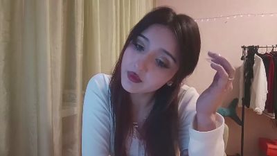 NohemiMcfatter live cam on Cam4