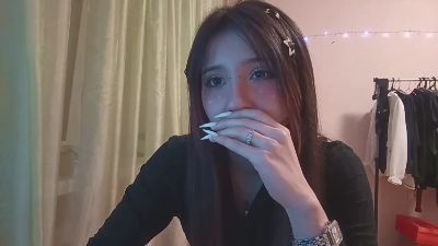 NohemiMcfatter live cam on Cam4