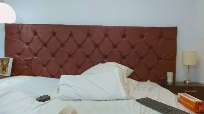 NoiraVale live cam on Cam4